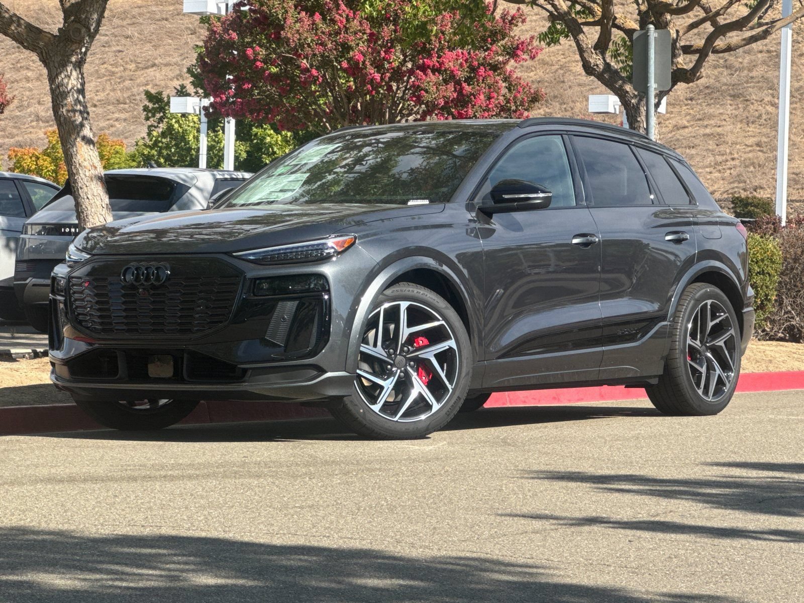 New 2027 Audi SQ6 e-tron Premium Plus AWD/4WD image 2