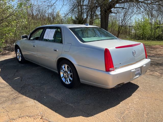 Used 2011 Cadillac DTS Luxury image 22