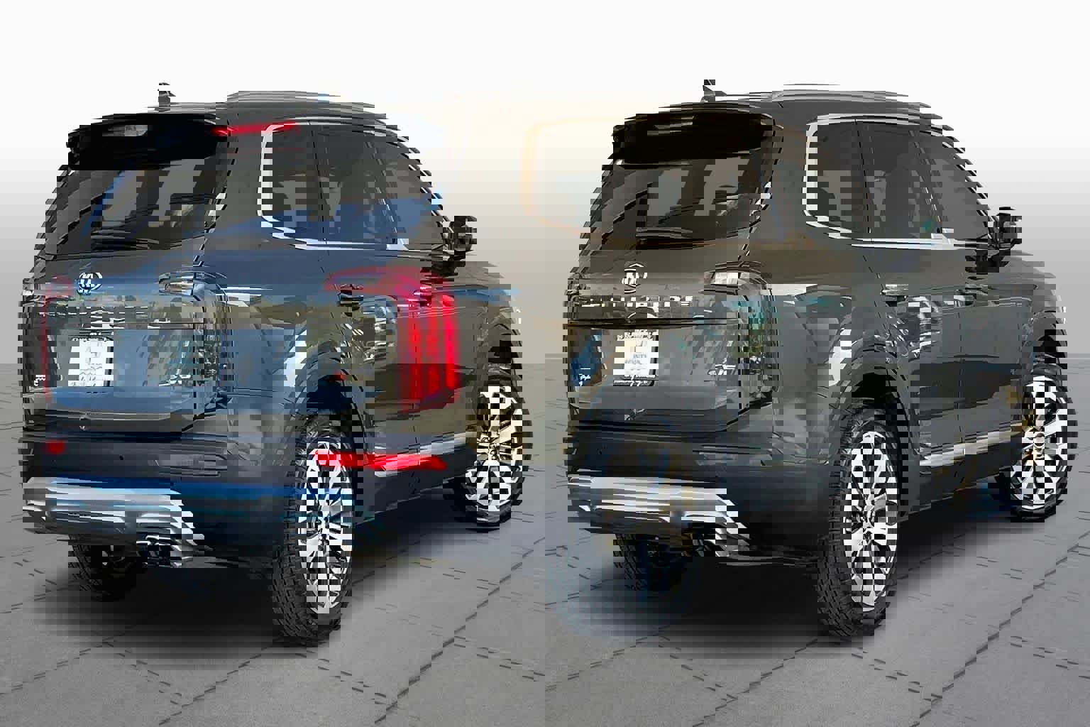 Used 2020 Kia Telluride S image 13