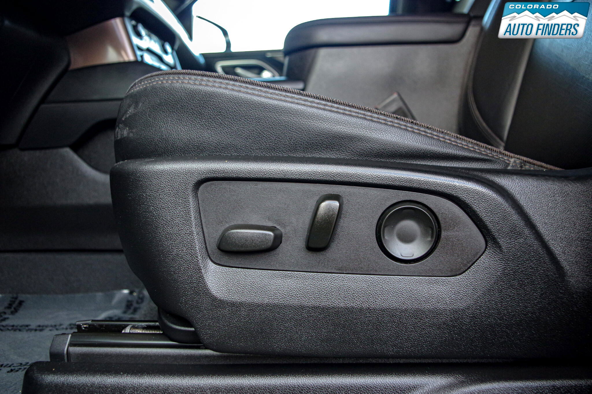 Used 2021 Chevrolet Tahoe High Country image 12