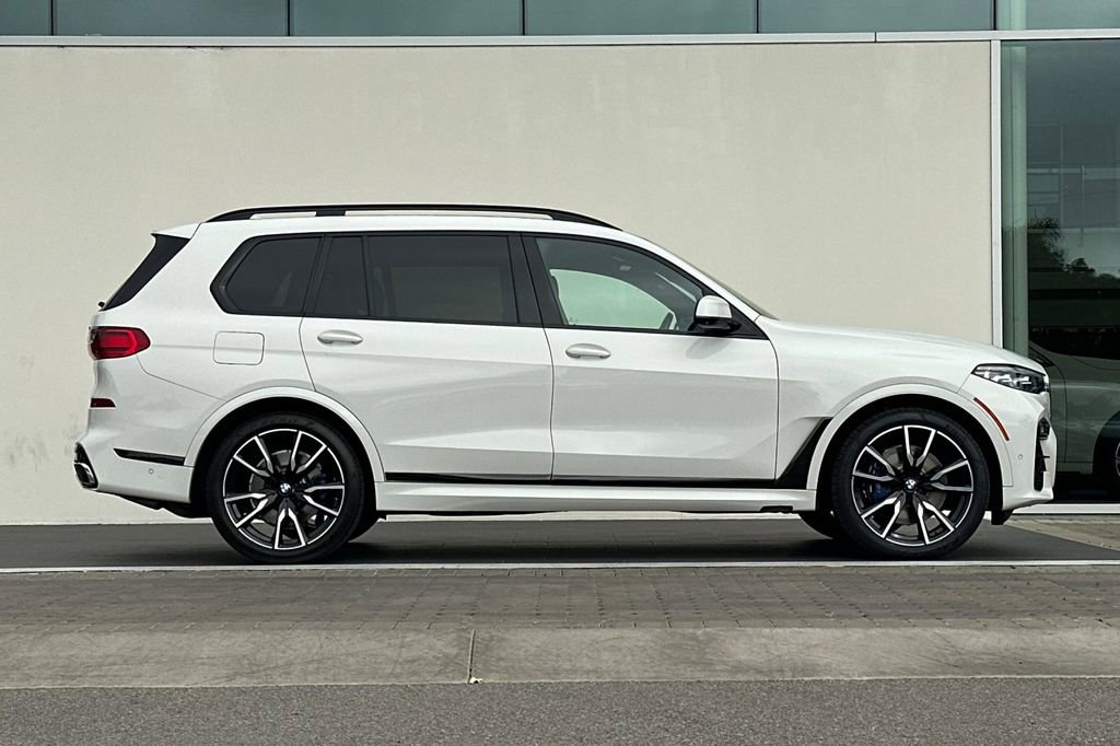 Used 2019 BMW X7 xDrive50i w/ M Sport Package AWD/4WD image 2