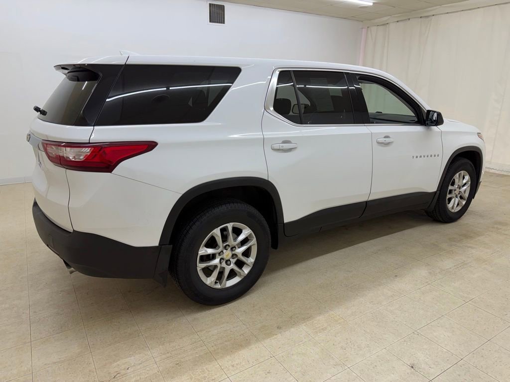 Used 2018 Chevrolet Traverse LS image 7