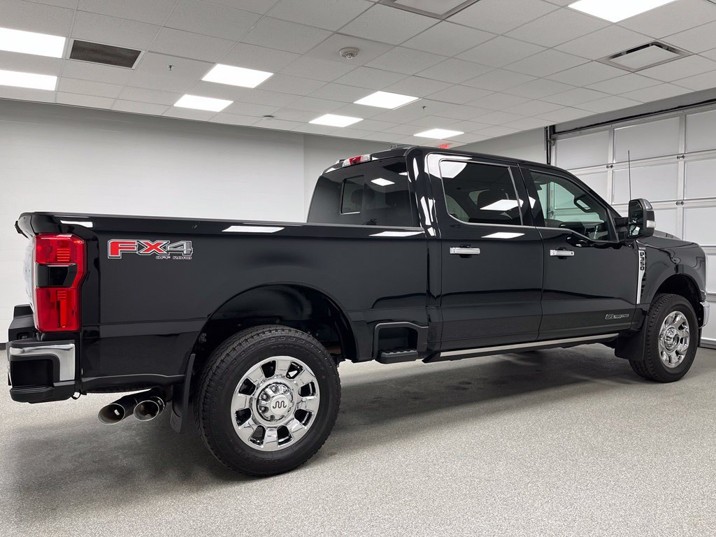 Used 2025 Ford F350 King Ranch AWD/4WD image 11
