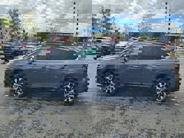 Used 2023 Subaru Outback Touring XT image 6