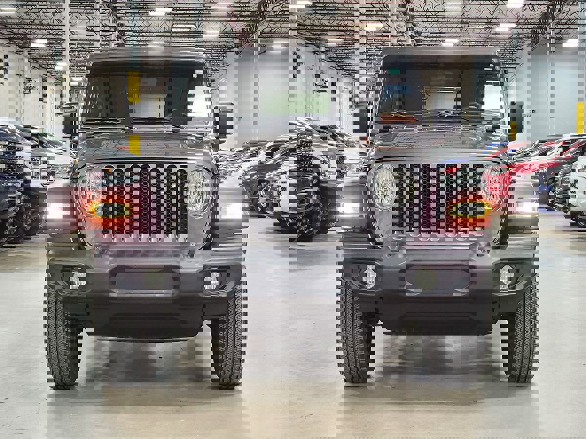 Used 2022 Jeep Wrangler Unlimited Sport image 2