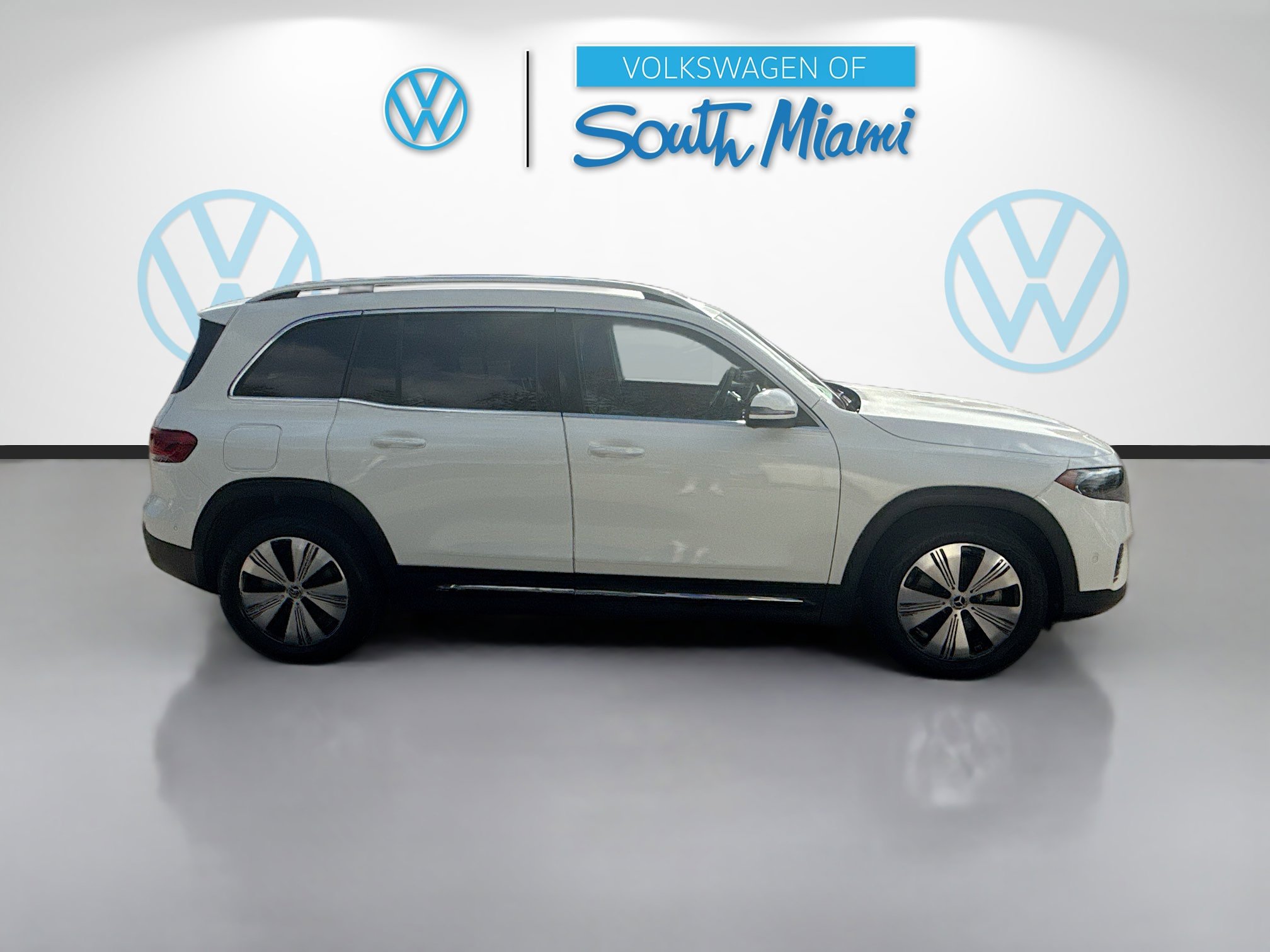 Used 2023 Mercedes-Benz EQB 250+ image 8