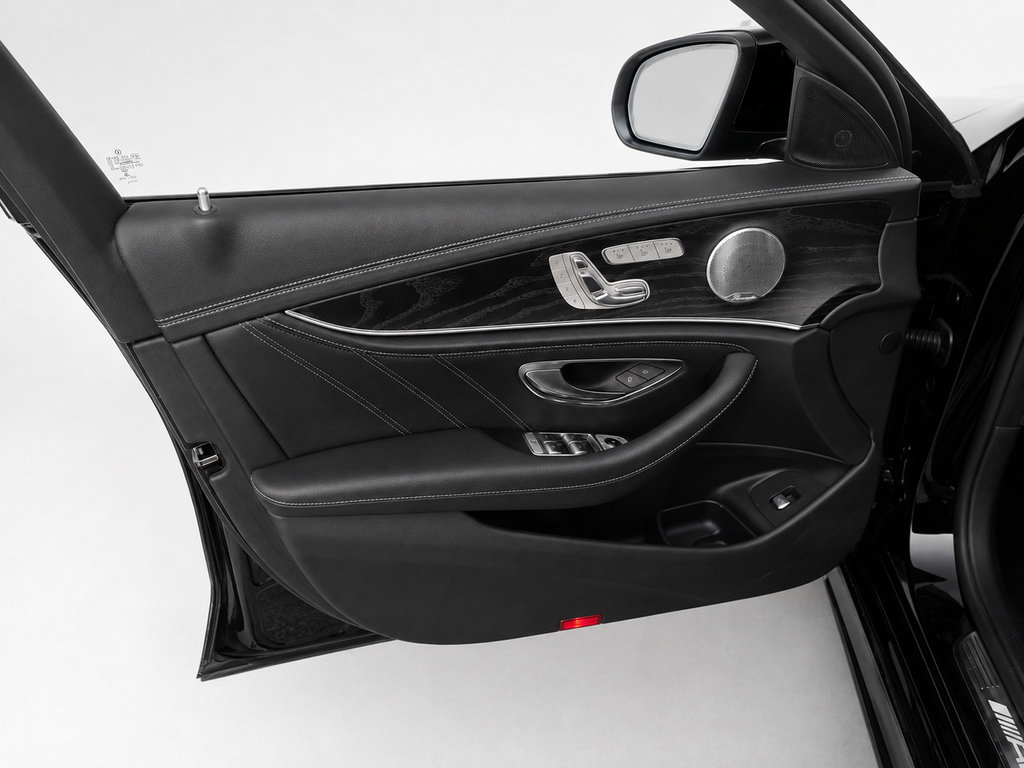 Used 2018 Mercedes-Benz E 63 AMG S image 11