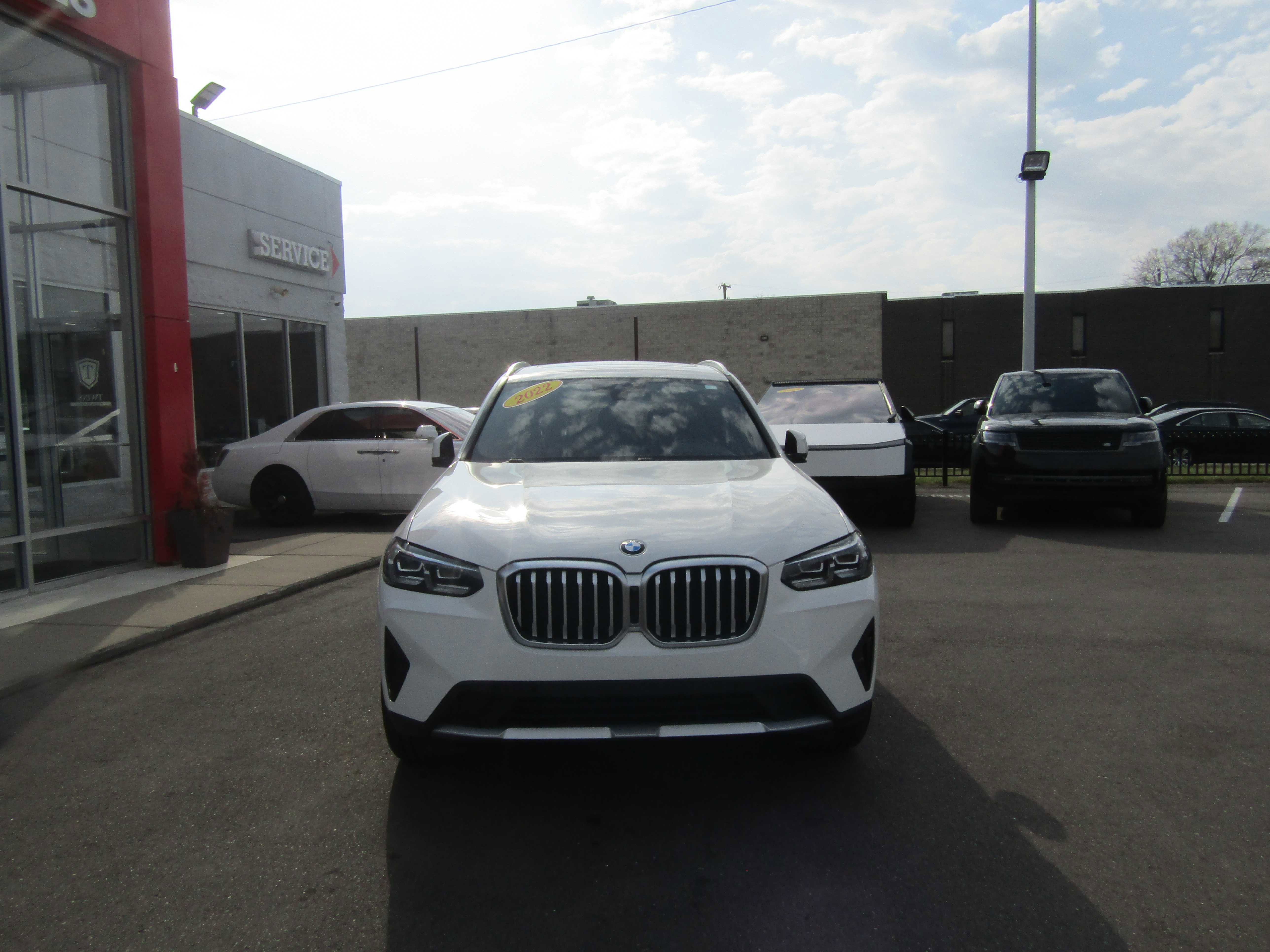 Used 2022 BMW X3 xDrive30i w/ Premium Package image 3