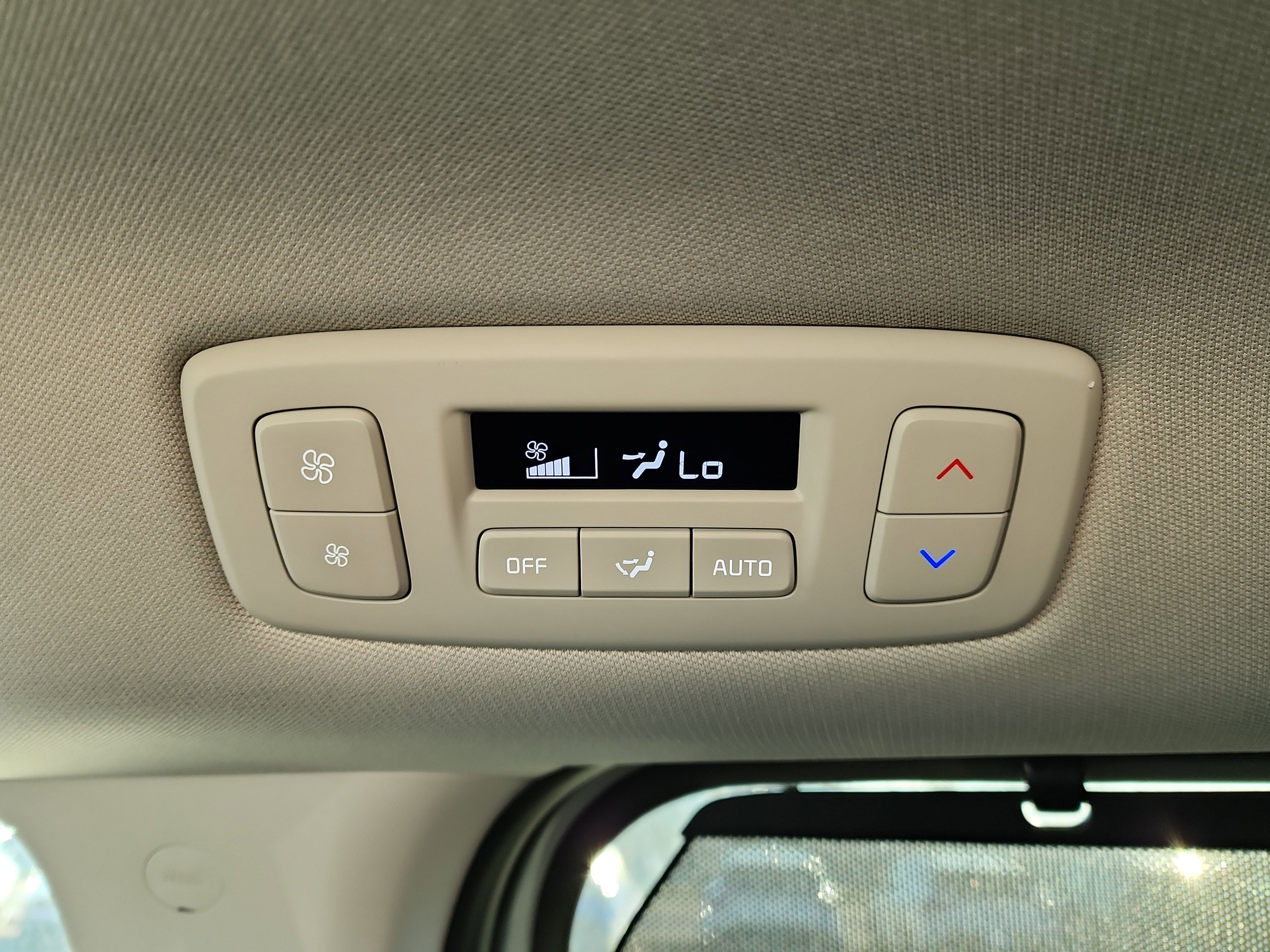 New 2025 Kia Carnival SX Prestige image 11