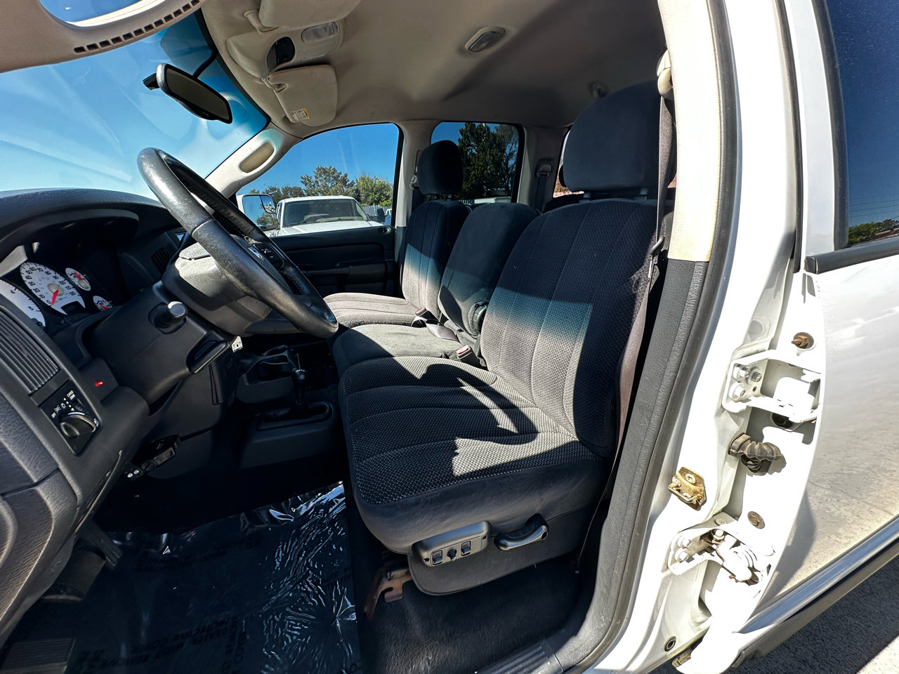 Used 2004 Dodge Ram 3500 Truck SLT w/ Trailer Tow Group image 61