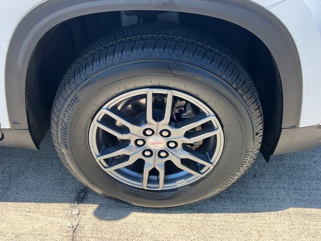 Used 2025 GMC Acadia Elevation image 14