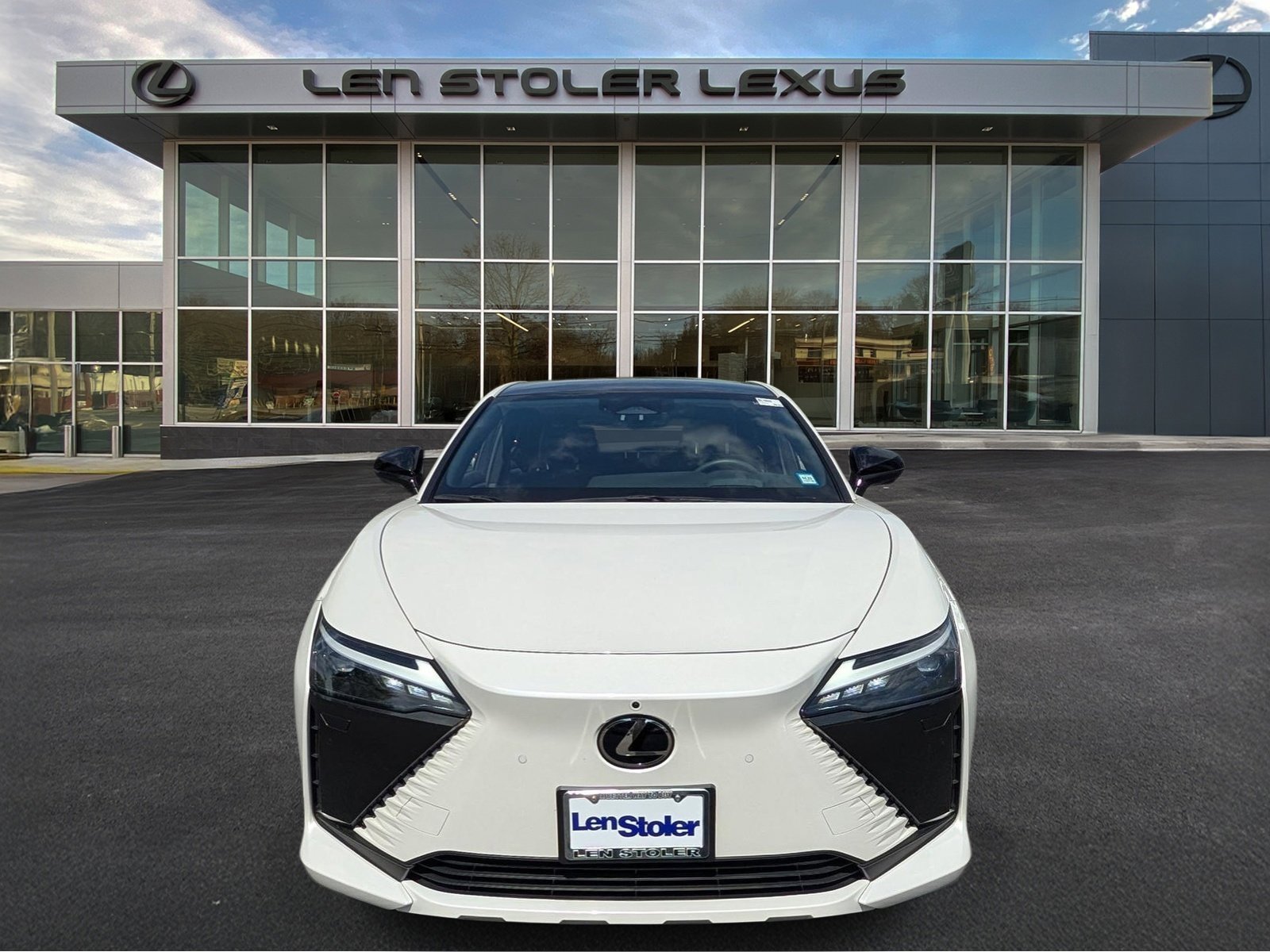 Used 2023 Lexus RZ 450e Premium w/ Accessory Package (2T) AWD/4WD image 8
