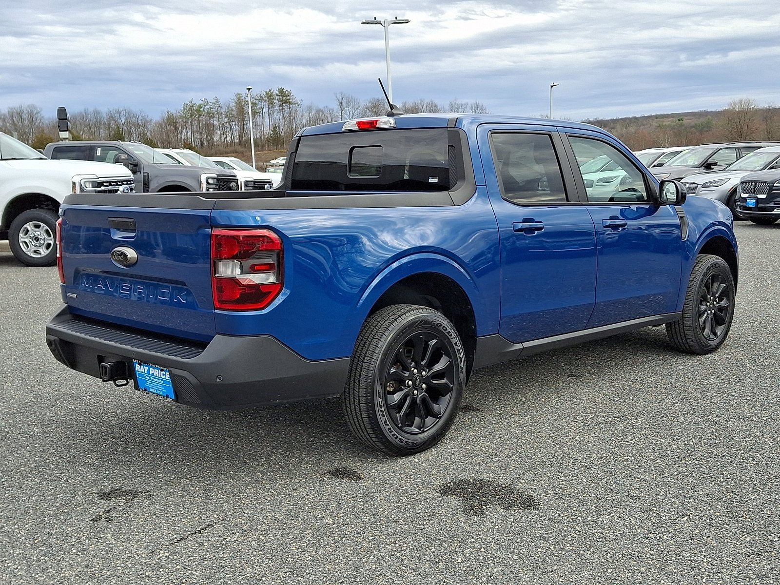 Certified 2024 Ford Maverick Lariat w/ Black Appearance Package FWD image 6