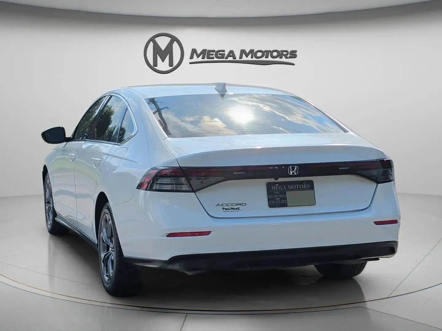 Used 2023 Honda Accord EX image 5