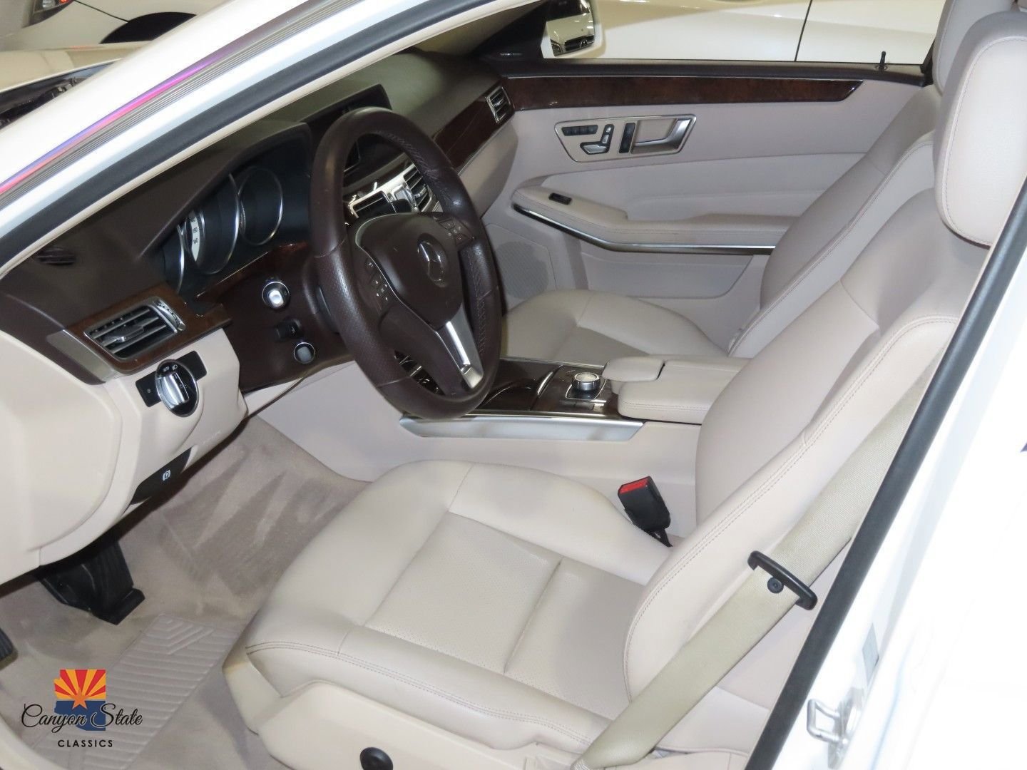 Used 2014 Mercedes-Benz E 350 Sedan w/ Premium 1 Package image 3
