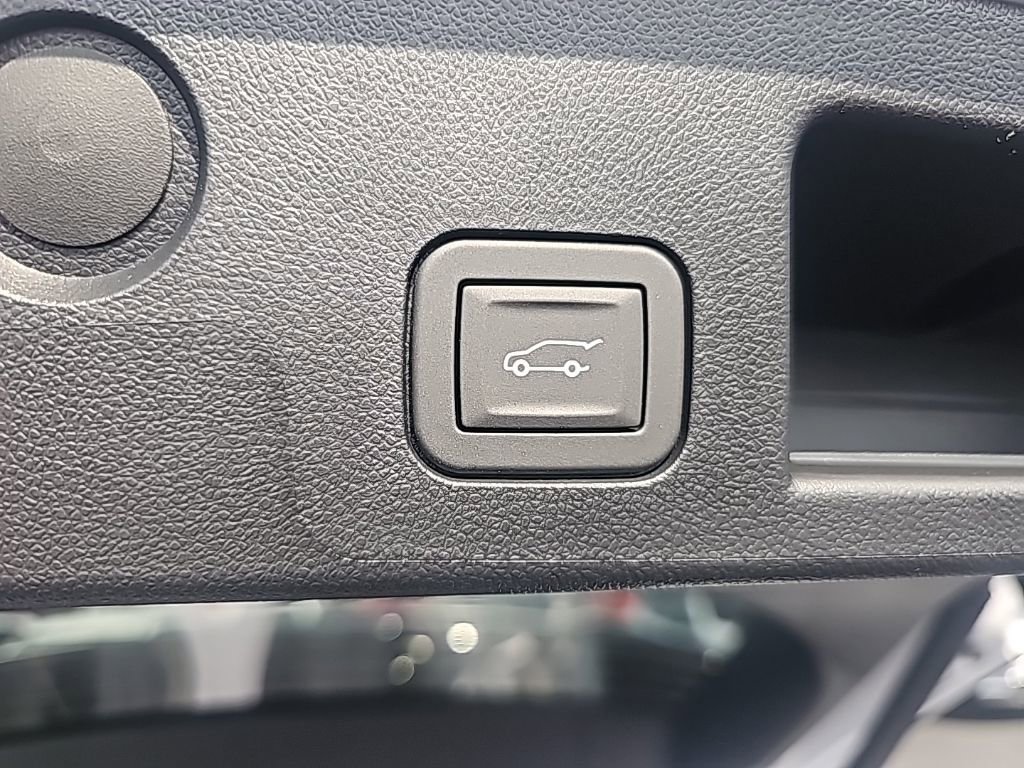 New 2026 Chevrolet Equinox RS w/ Convenience Package III image 11