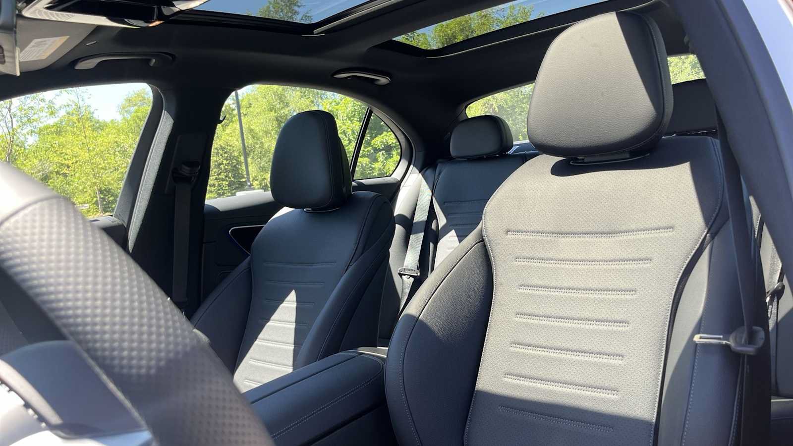 New 2026 Mercedes-Benz C 300 4MATIC Sedan image 27