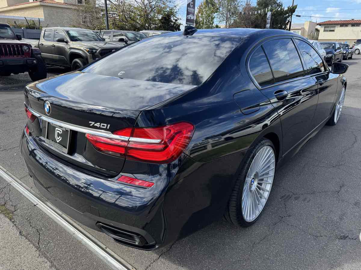 Used 2019 BMW 740i w/ Executive Package image 7