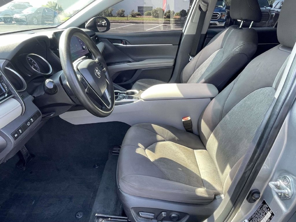 Used 2022 Toyota Camry LE FWD image 14
