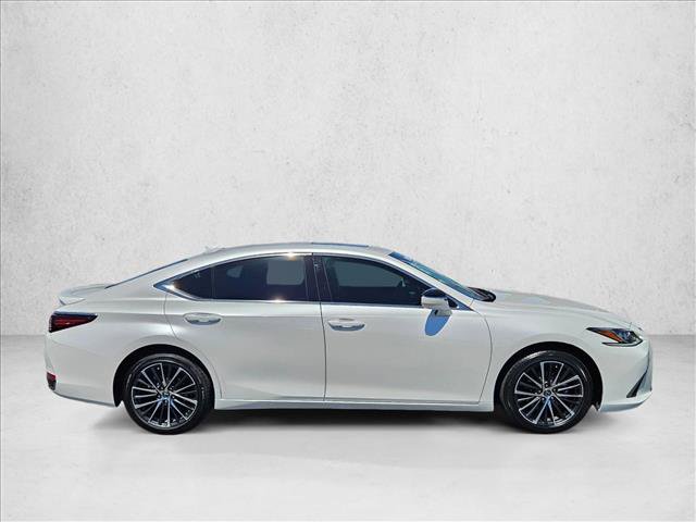 Used 2024 Lexus ES 300h w/ Premium Package FWD video 4