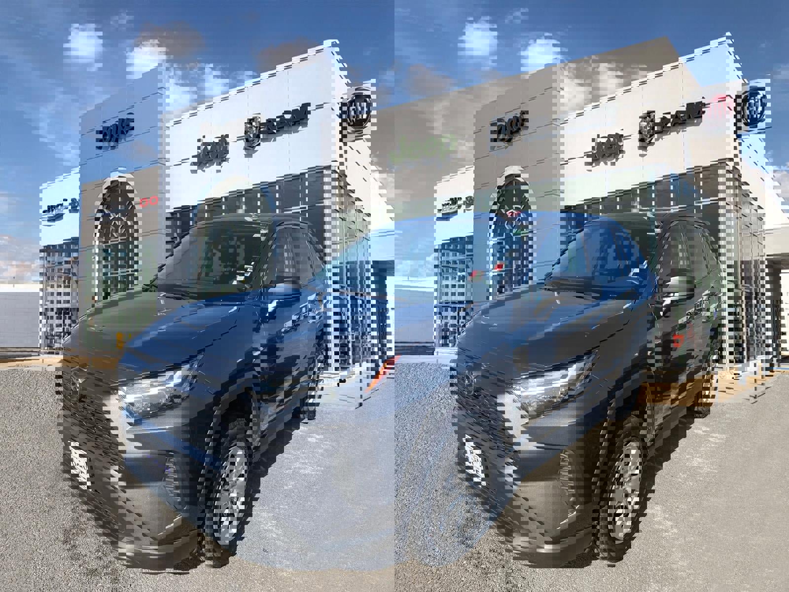 Used 2024 Toyota RAV4 LE image 4