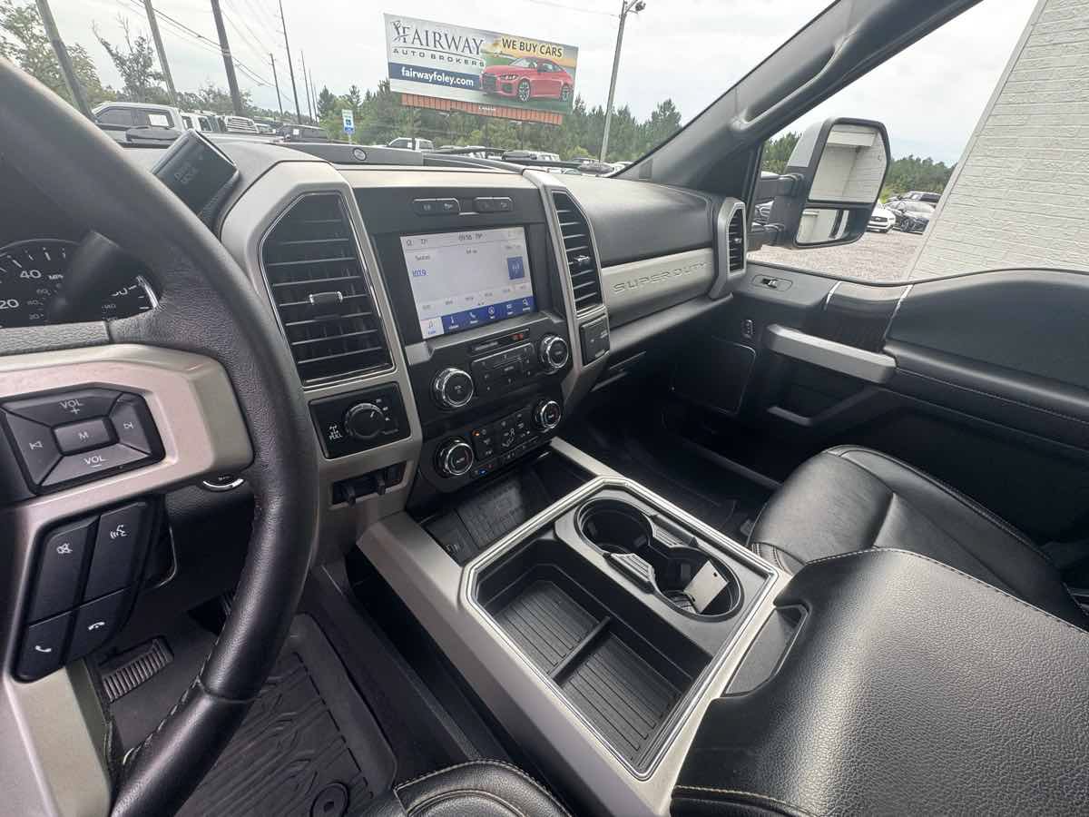 Used 2021 Ford F250 Lariat w/ Lariat Ultimate Package AWD/4WD image 17