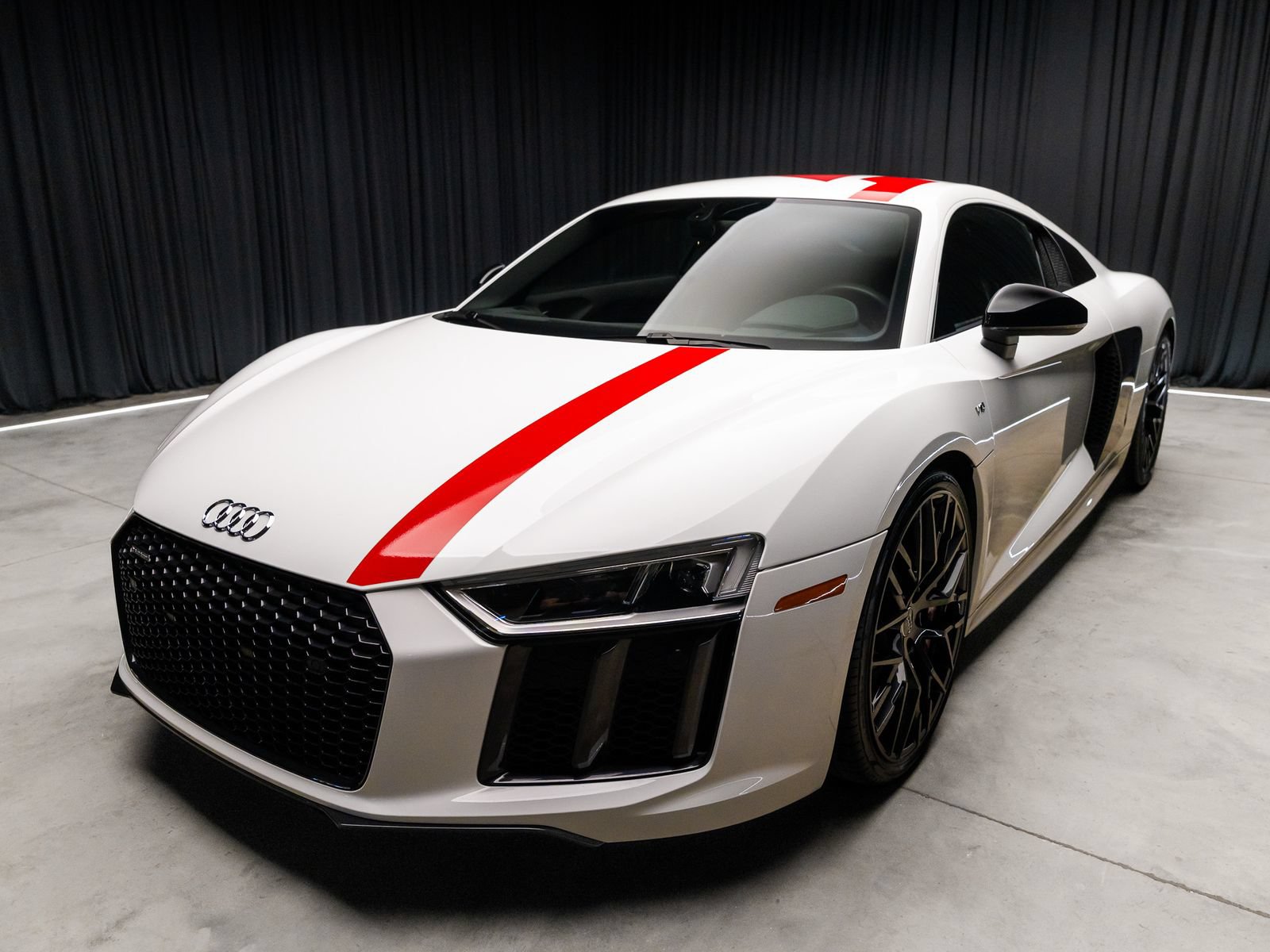 Used 2018 Audi R8 V10 w/ 20" Wheel Package RWD image 11