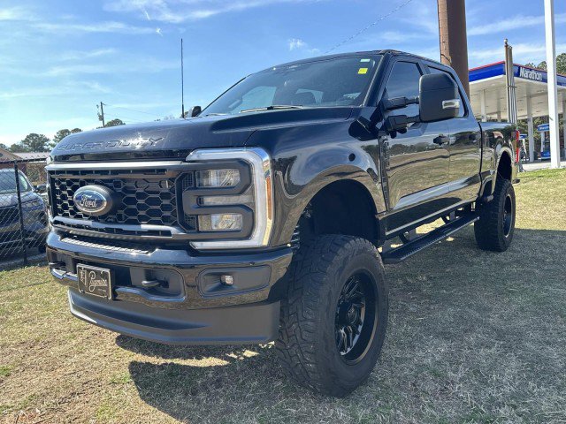 Used 2024 Ford F250 XL w/ STX Appearance Package image 3