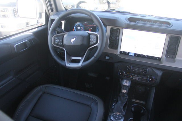 New 2026 Ford Bronco Outer Banks w/ Sasquatch Package AWD/4WD image 13