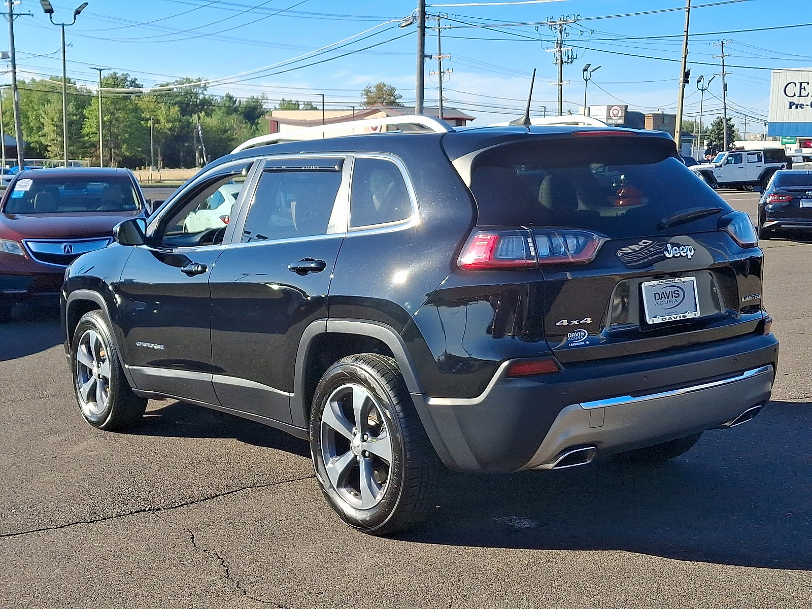 Used 2019 Jeep Cherokee Limited image 6