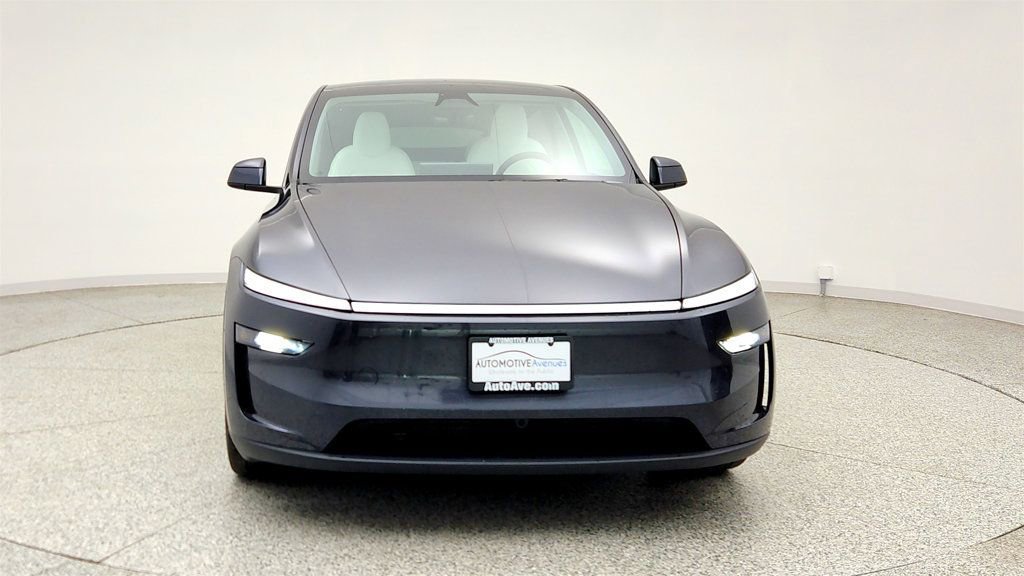 Used 2026 Tesla Model Y 2WD image 2