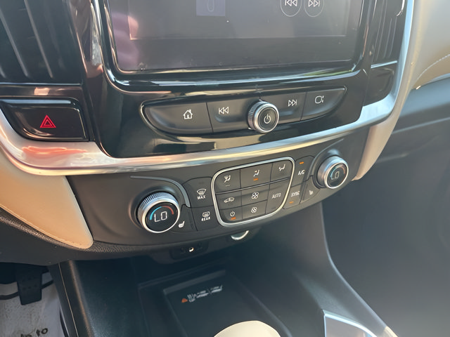 Used 2023 Chevrolet Traverse LT w/ LPO, Cargo Package AWD/4WD image 19