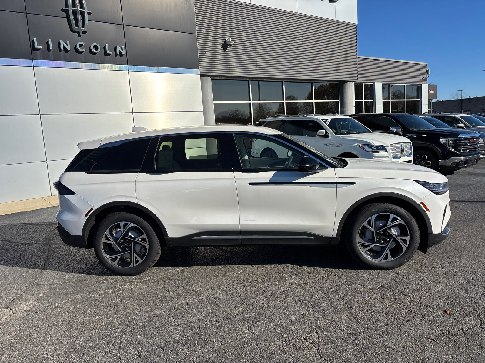 New 2026 Lincoln Nautilus Premier w/ Equipment Group 102A image 8