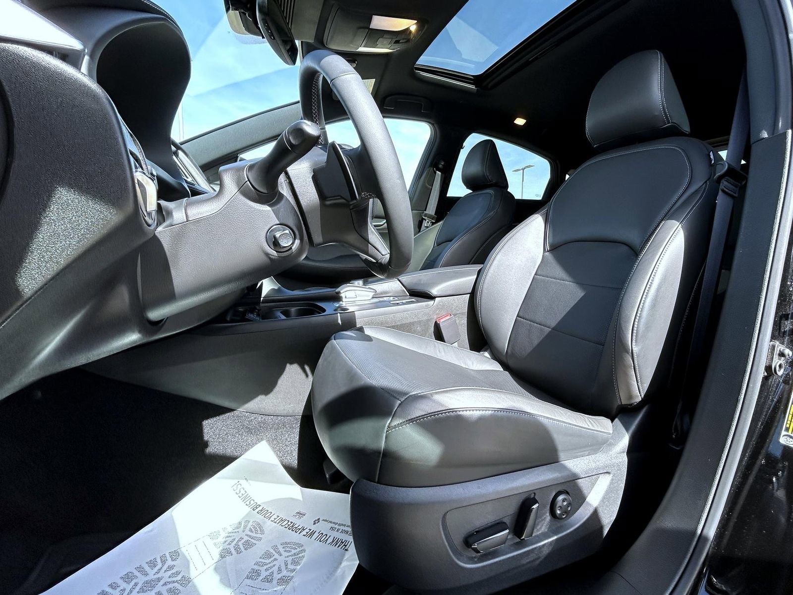 Used 2025 INFINITI QX55 Essential w/ Accent Package image 10