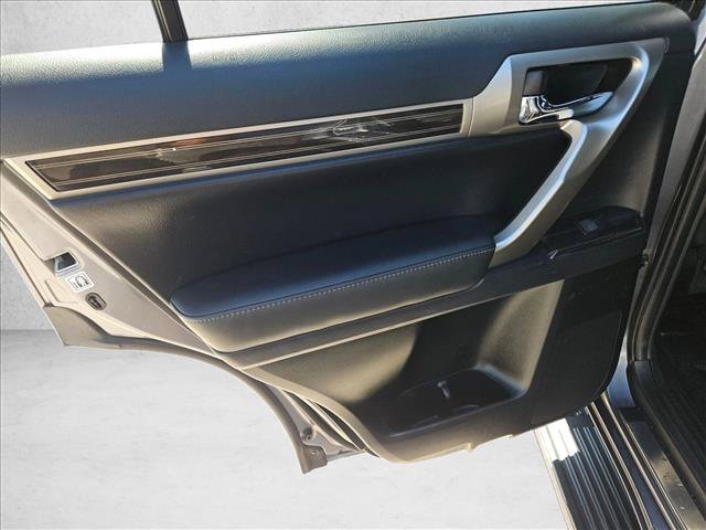Used 2020 Lexus GX 460 Premium w/ Premium Package AWD/4WD image 11