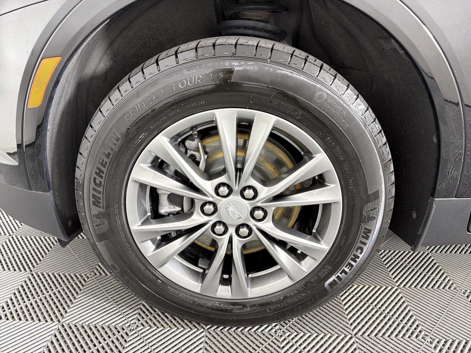 Certified 2023 Cadillac XT5 Premium Luxury w/ LPO, Floor Liner Package FWD image 9
