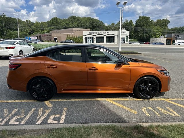 Certified 2024 Nissan Sentra SR w/ SR Premium Package image 9