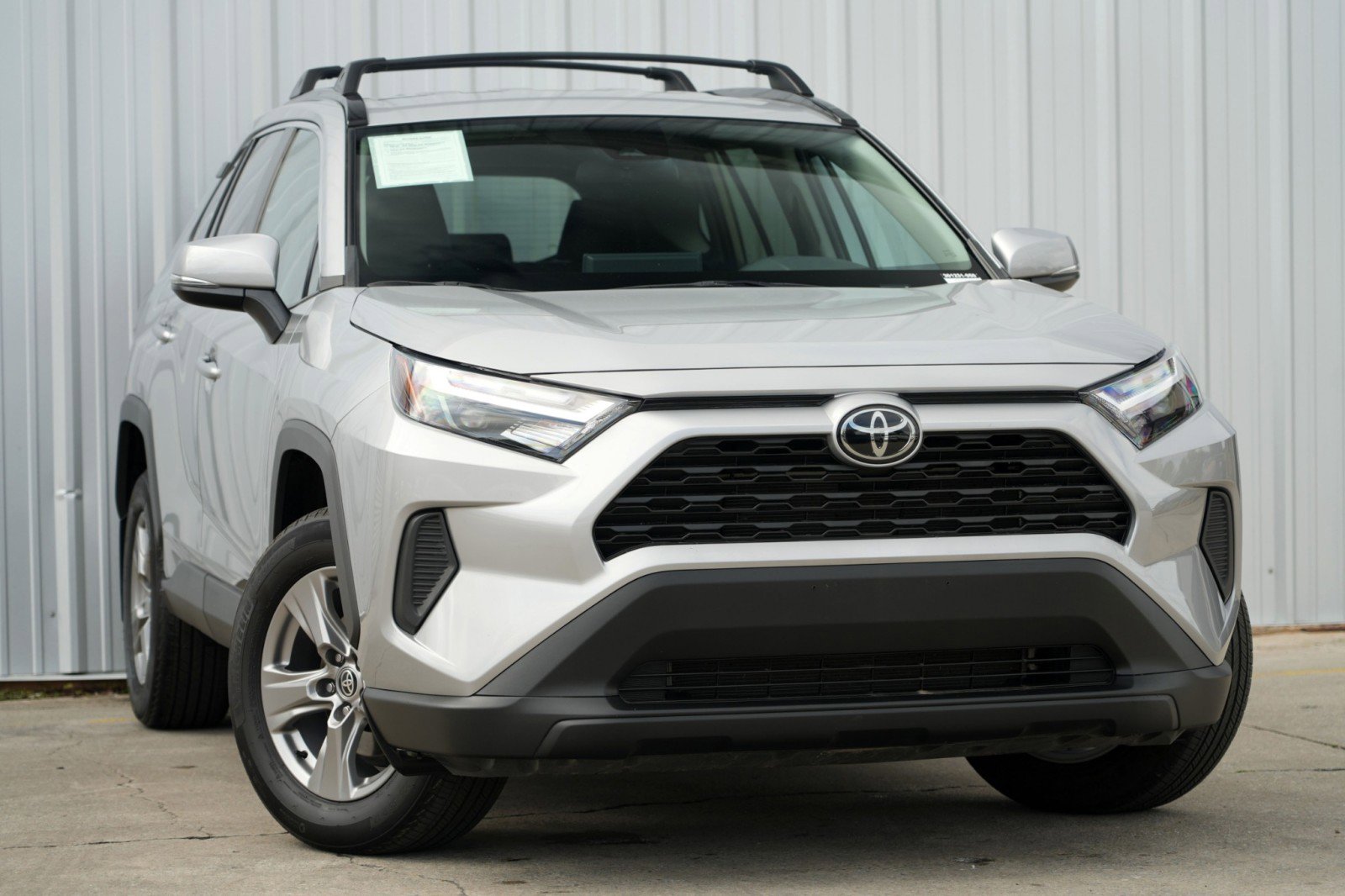 Used 2024 Toyota RAV4 XLE image 2