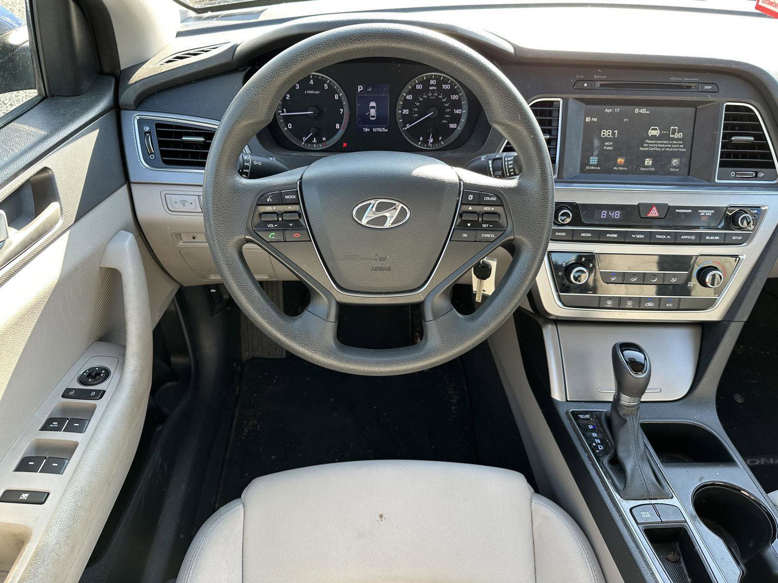 Used 2016 Hyundai Sonata SE image 12