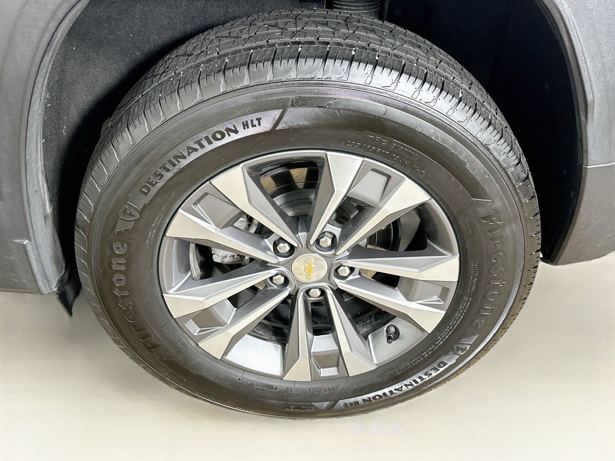 Used 2025 Chevrolet Equinox LT w/ Convenience Package II FWD image 11