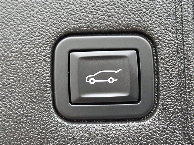 Certified 2019 GMC Terrain Denali w/ Driver Alert Package II image 31