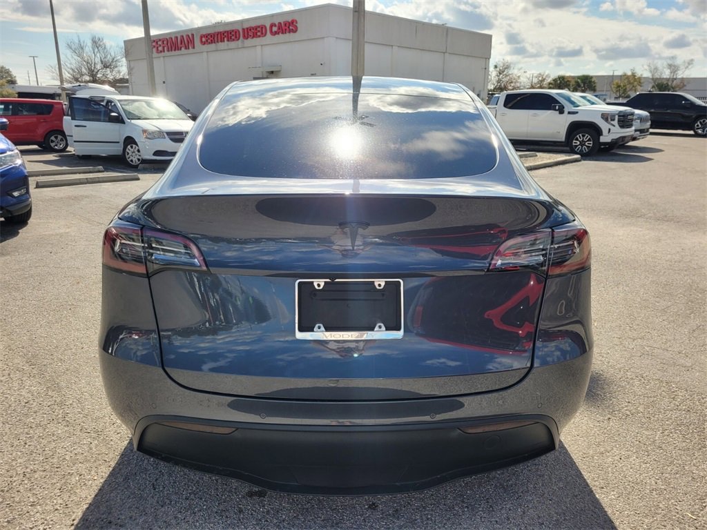 Used 2020 Tesla Model Y Long Range image 12