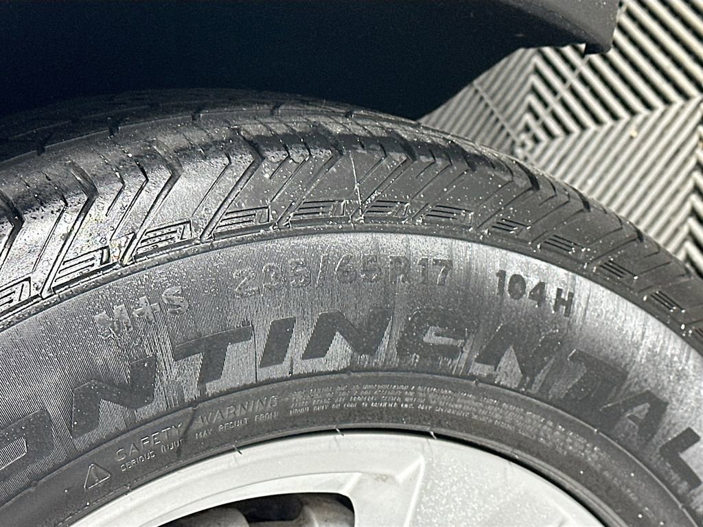 Used 2022 Kia Sorento LX image 31