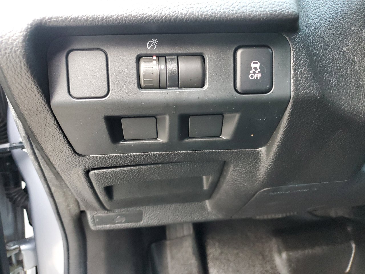 Used 2014 Subaru Impreza 2.0i Premium image 31