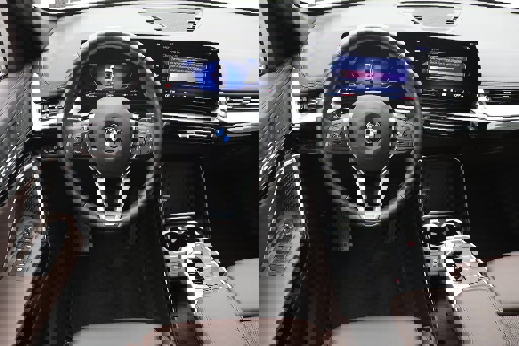 Used 2025 BMW X1 xDrive28i image 12