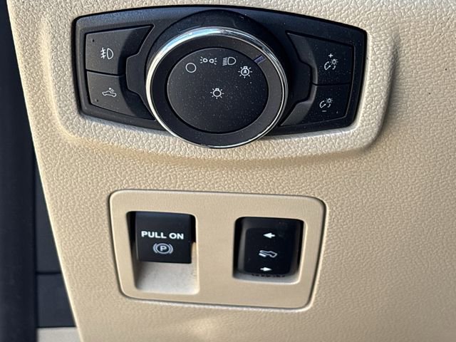 Used 2018 Ford F150 Lariat w/ FX4 Off-Road Package image 28