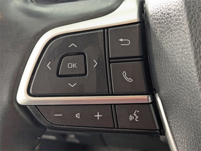 Used 2023 Toyota Highlander XLE image 16