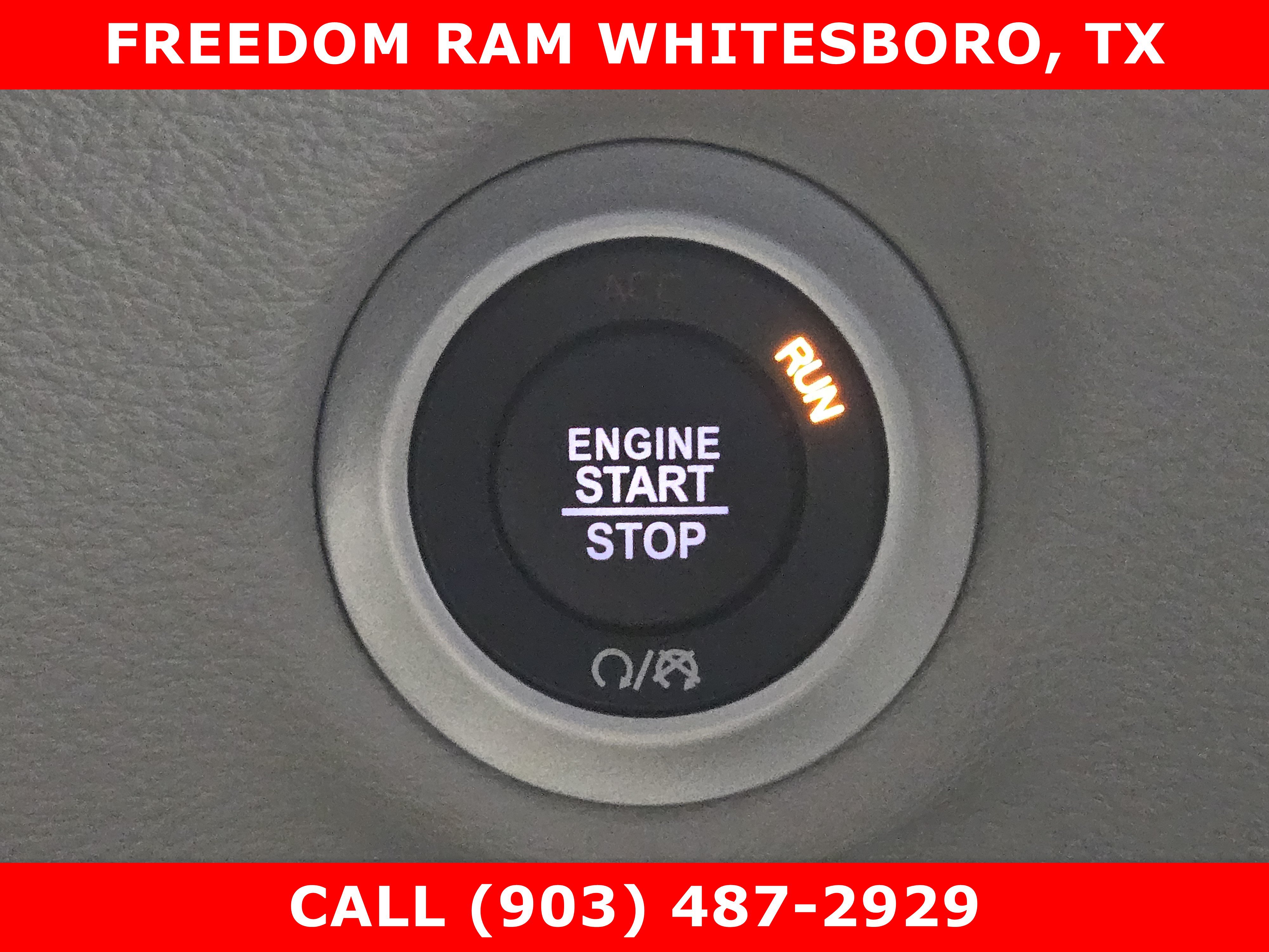 Used 2023 Chrysler Pacifica Limited FWD image 15