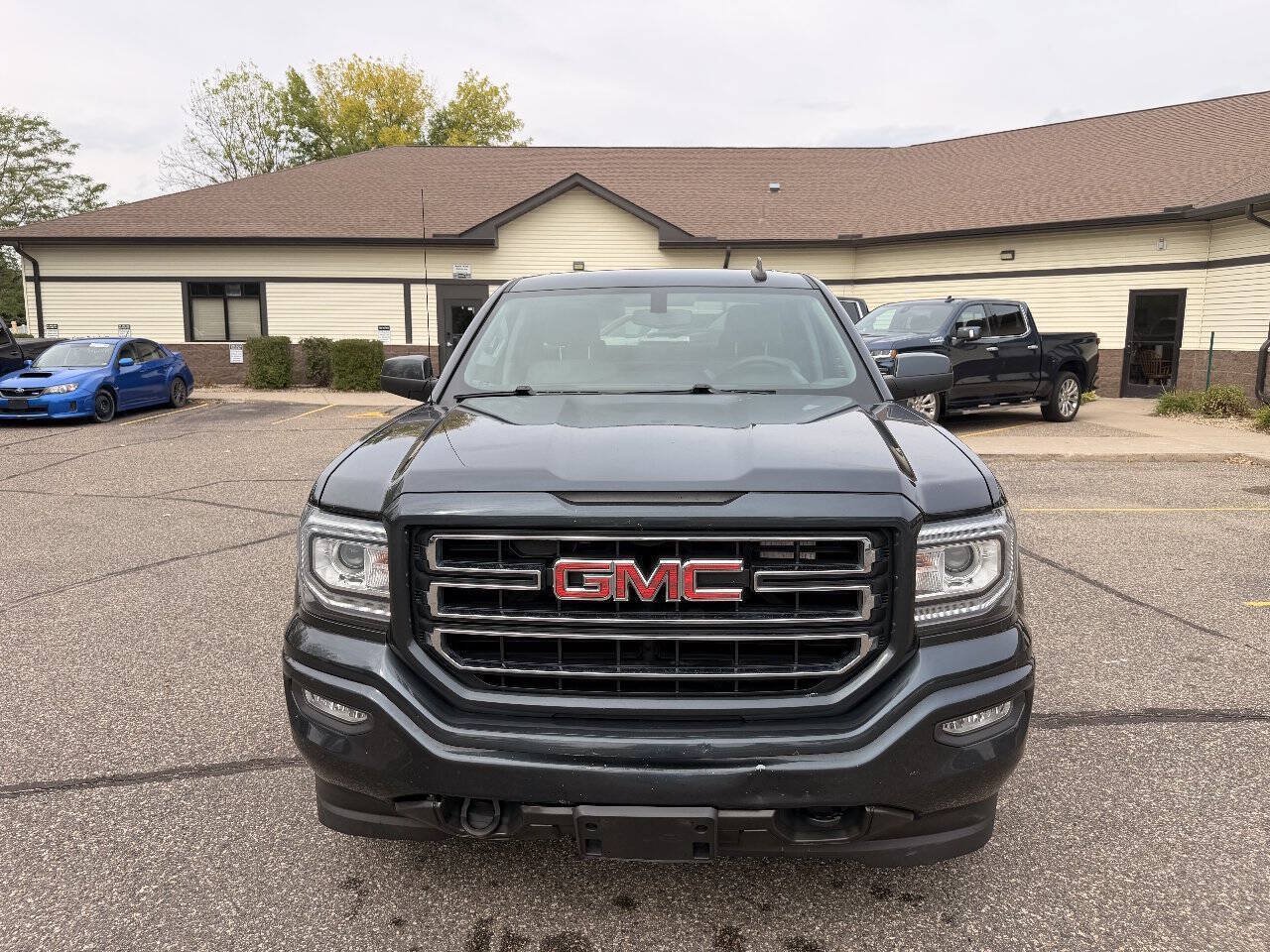 Used 2019 GMC Sierra 1500 Limited w/ Elevation Edition AWD/4WD image 13