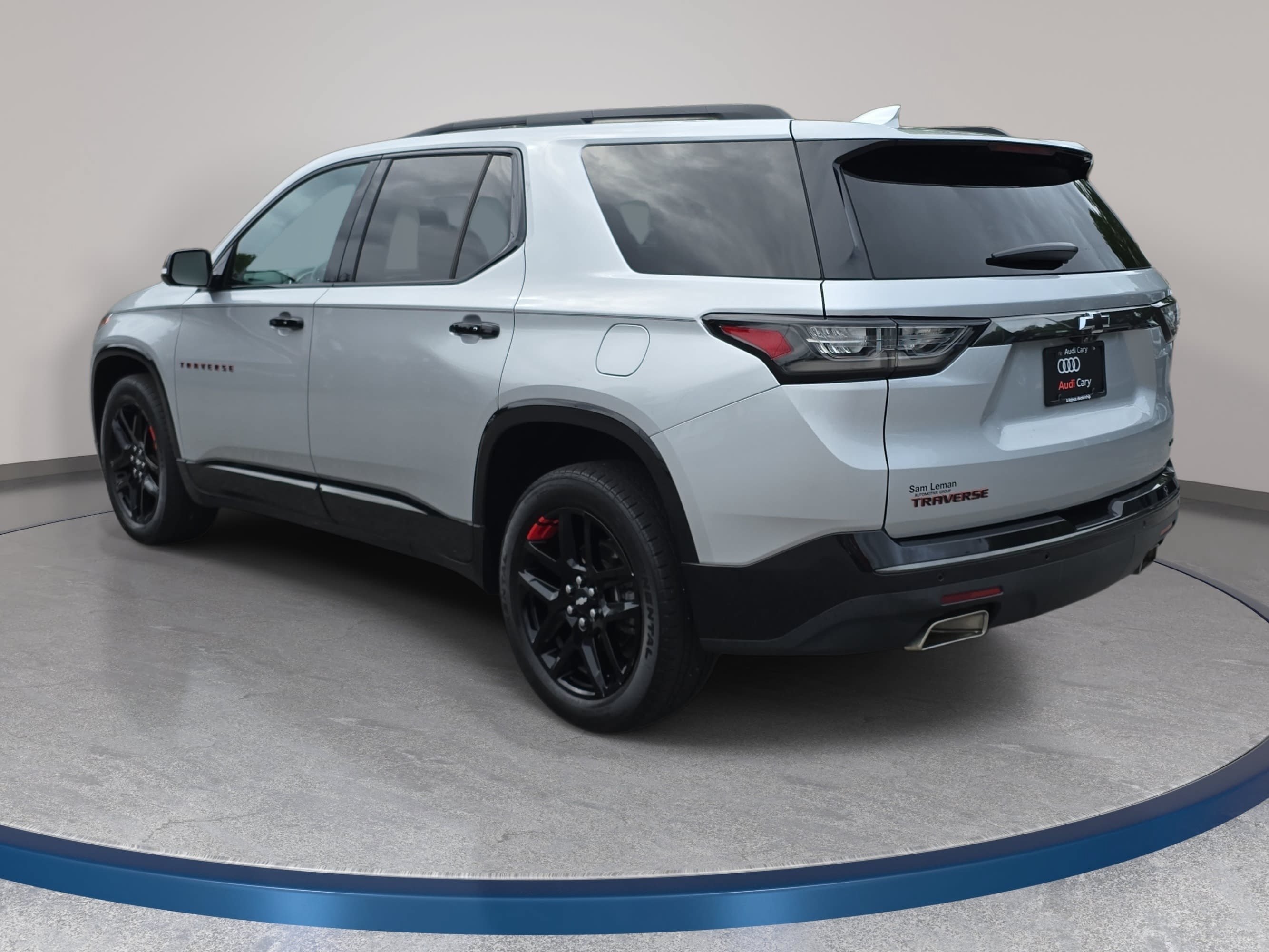 Used 2020 Chevrolet Traverse Premier w/ Redline Edition AWD/4WD image 7